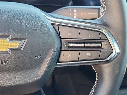 Used 2025 Chevrolet Blazer EV LT image 16