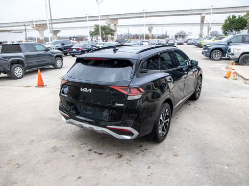 Used 2023 Kia Sportage SX image 7