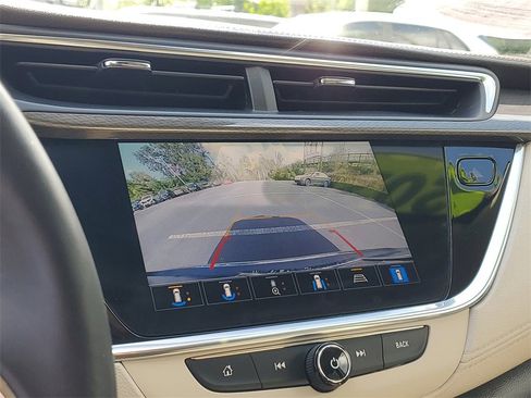 Used 2020 Buick Encore GX Essence w/ Advanced Technology Package image 23