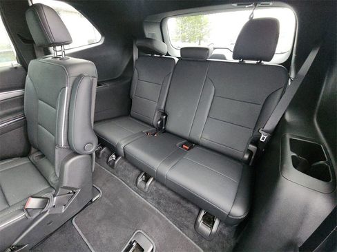 Certified 2025 Buick Enclave Preferred image 23