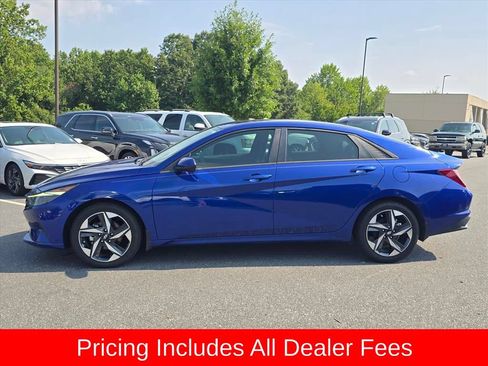 Used 2023 Hyundai Elantra SEL w/ Convenience Package FWD image 6
