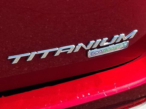 Used 2015 Ford Edge Titanium FWD image 33