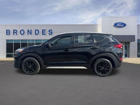 Used 2017 Hyundai Tucson SE image 1