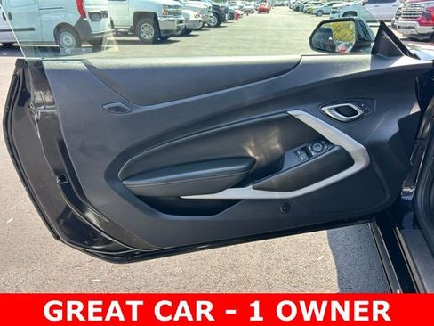 Used 2023 Chevrolet Camaro LT RWD image 12