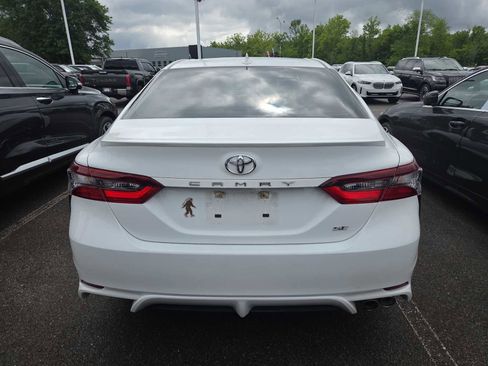 Used 2023 Toyota Camry SE w/ Convenience Package FWD image 4