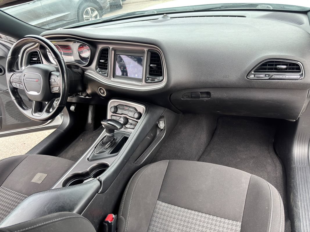 Used 2022 Dodge Challenger GT RWD image 33