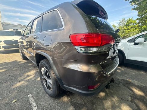 Used 2017 Jeep Grand Cherokee Limited AWD/4WD image 14