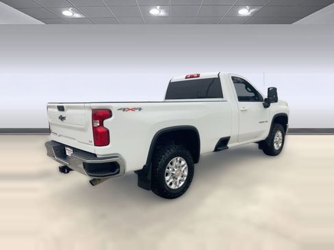Used 2022 Chevrolet Silverado 3500 LT w/ Convenience Package image 8
