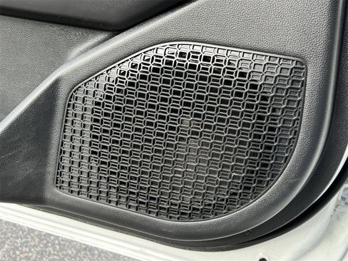 Used 2025 Toyota Tacoma SR image 35