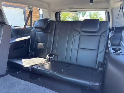 Used 2020 Chevrolet Suburban LT AWD/4WD image 18