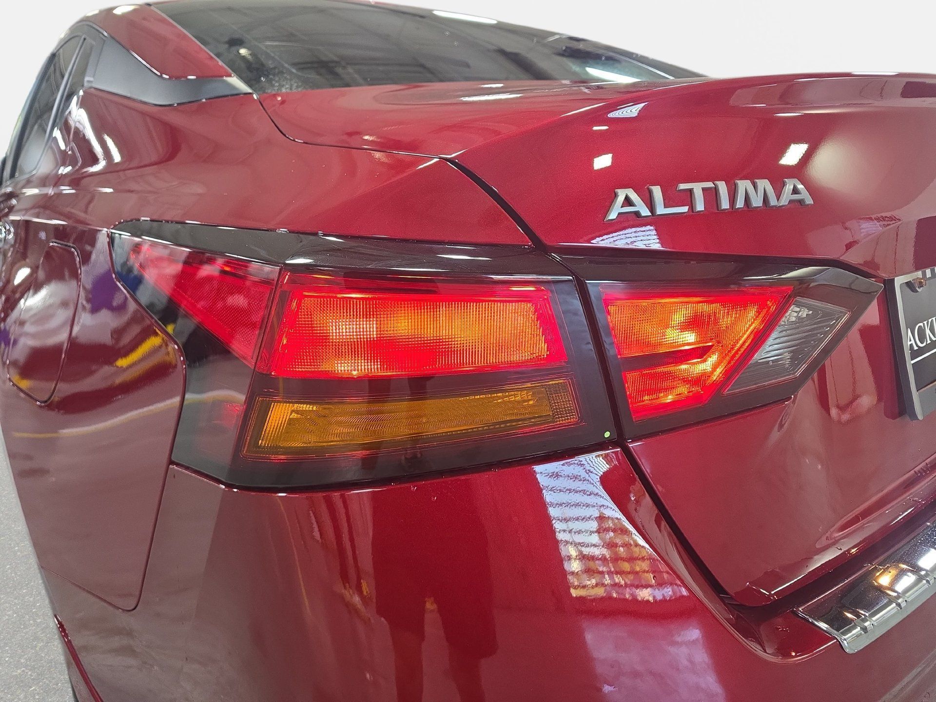 Used 2023 Nissan Altima 2.5 SV AWD/4WD image 33