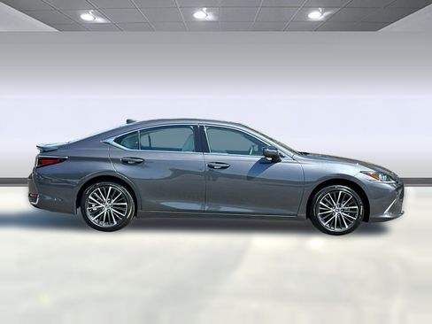 Certified 2024 Lexus ES 300h w/ Premium Package FWD image 8