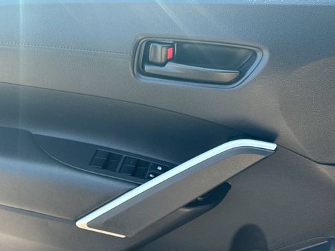 Used 2025 Toyota Corolla Cross AWD Hybrid image 44