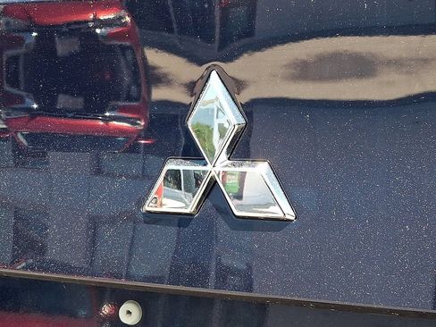 Used 2025 Mitsubishi Outlander SE AWD/4WD image 33