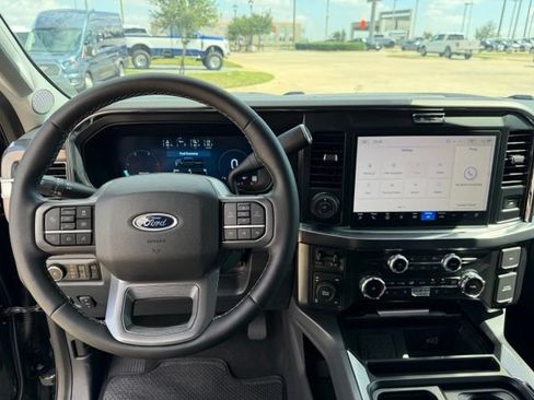 Used 2025 Ford F250 Lariat w/ Lariat Ultimate Package AWD/4WD image 13