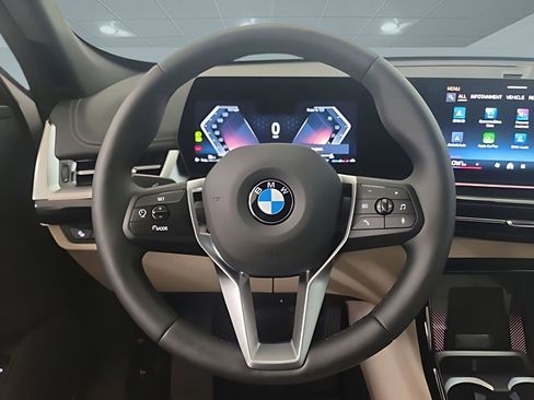 Used 2025 BMW X1 xDrive28i w/ Convenience Package image 10