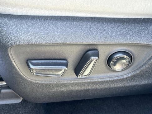 Used 2023 Toyota Highlander Bronze Edition AWD/4WD image 26