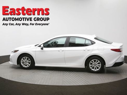 Used 2025 Toyota Camry LE FWD image 60
