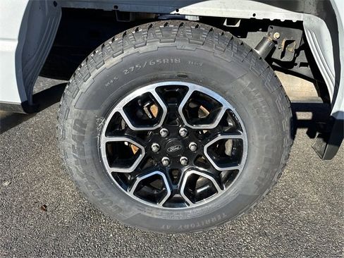 Certified 2022 Ford F150 XLT w/ Equipment Group 302A High image 13