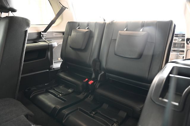 Used 2020 Toyota 4Runner Limited AWD/4WD image 13