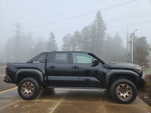 New 2026 Toyota Tacoma Trailhunter image 5