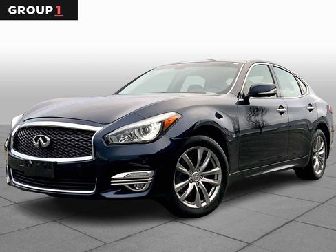 Used 2016 INFINITI Q70 3.7 AWD/4WD image 1