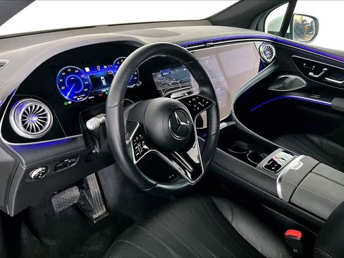 Used 2023 Mercedes-Benz EQS 580 4MATIC SUV image 17