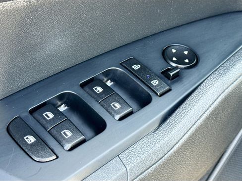 Used 2023 Kia Sportage LX AWD/4WD image 8
