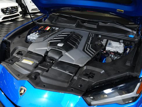 Used 2019 Lamborghini Urus AWD/4WD image 57