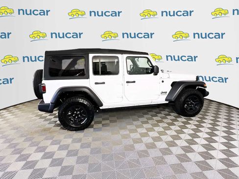 Used 2022 Jeep Wrangler Unlimited Sport AWD/4WD image 8