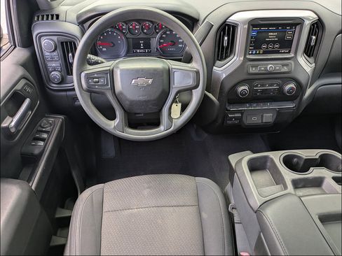 Used 2019 Chevrolet Silverado 1500 Custom Trail Boss w/ Custom Convenience Package AWD/4WD image 18