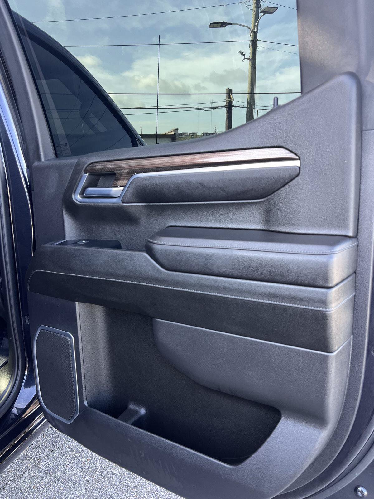 Used 2023 Chevrolet Silverado 1500 LT w/ Protection Package AWD/4WD image 22
