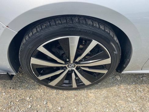Used 2021 Nissan Altima 2.5 SR FWD image 25