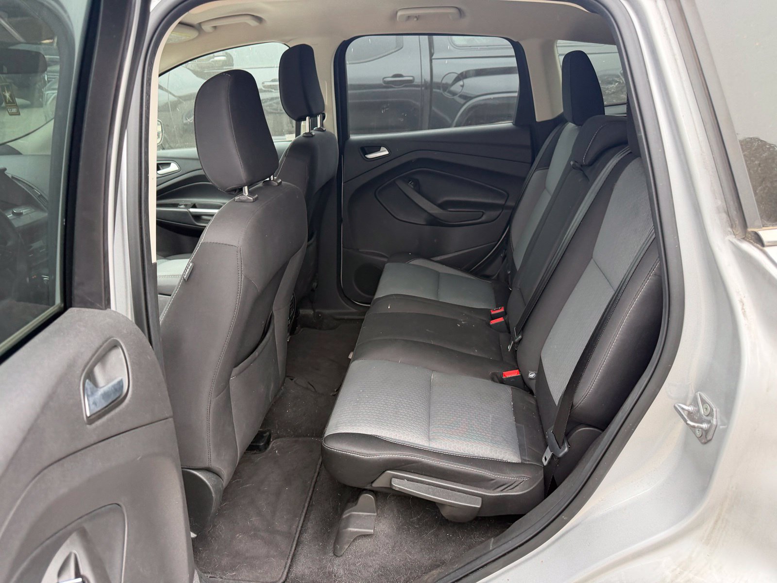 Used 2019 Ford Escape SE FWD image 12