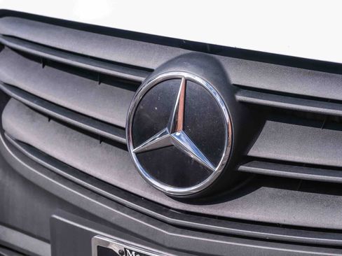 Used 2023 Mercedes-Benz Metris image 12