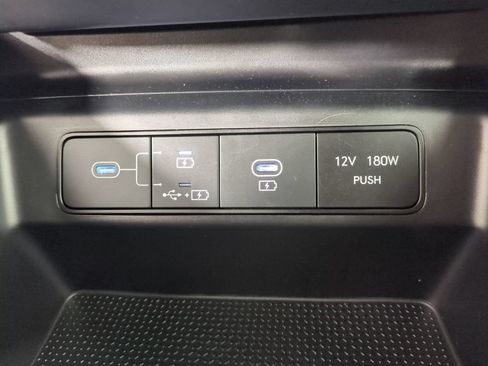 Used 2025 Hyundai Tucson SE FWD image 25