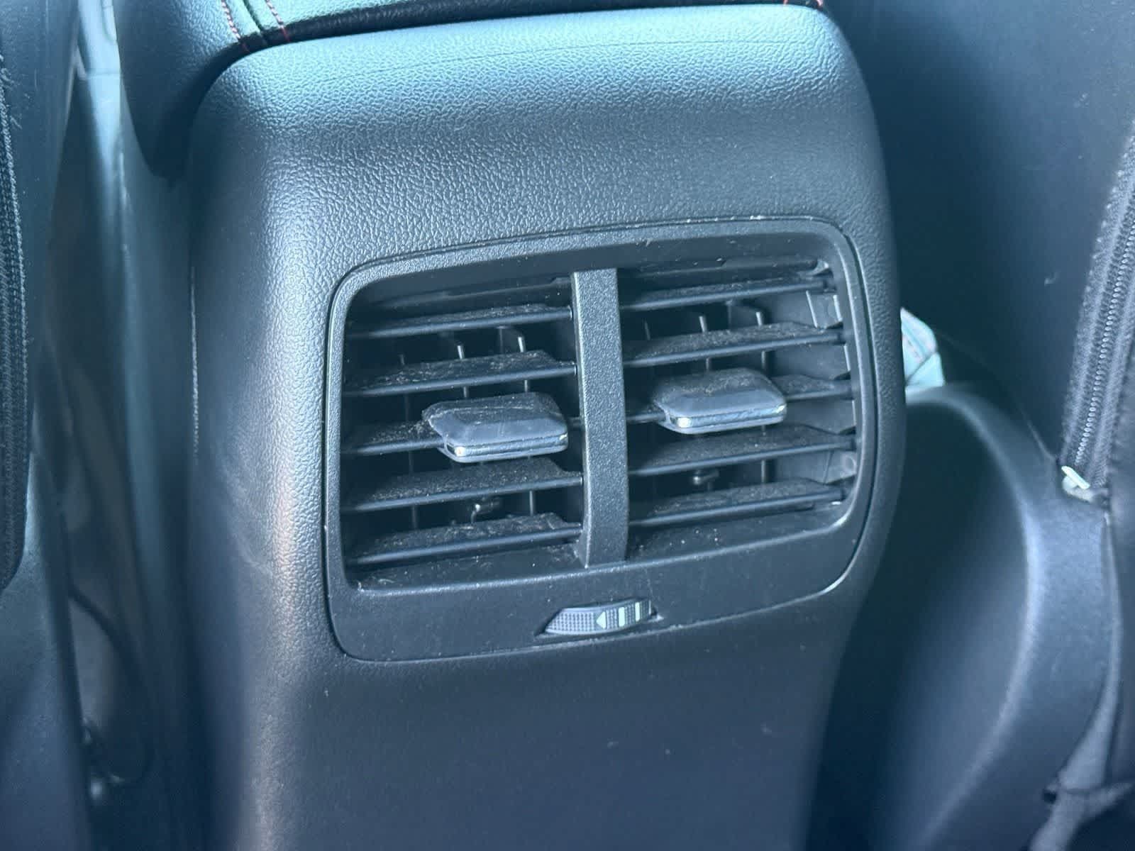 Used 2025 Ford Escape ST-Line Select AWD/4WD image 30