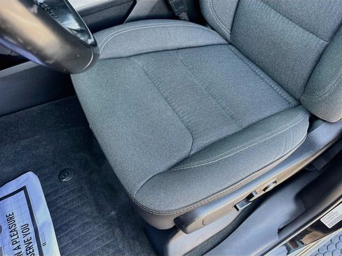 Used 2022 RAM 1500 Big Horn AWD/4WD image 18