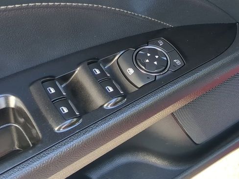 Used 2019 Ford Fusion Titanium image 11