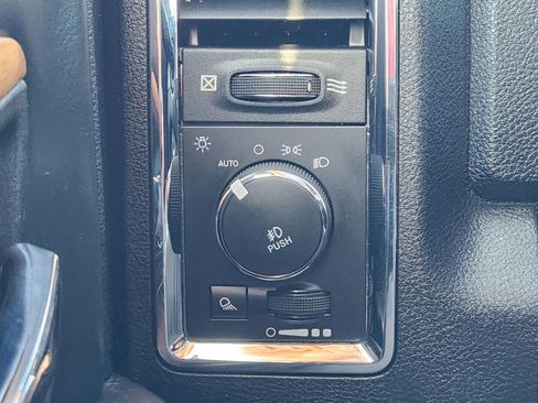 Used 2018 RAM 3500 Laramie Longhorn image 23