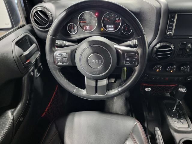 Used 2017 Jeep Wrangler Unlimited Rubicon AWD/4WD image 24