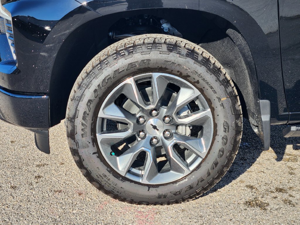 New 2026 Chevrolet Silverado 1500 RST AWD/4WD image 9