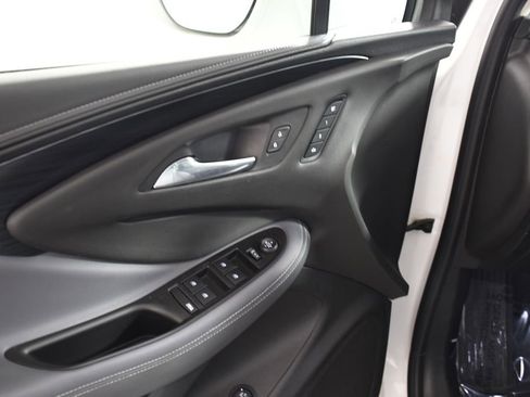 Used 2019 Buick Envision Essence AWD/4WD image 15