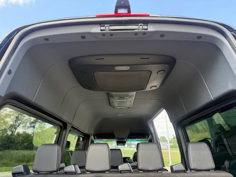 Used 2021 Mercedes-Benz Sprinter 2500 image 13