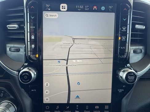 Used 2023 RAM 1500 Laramie image 12