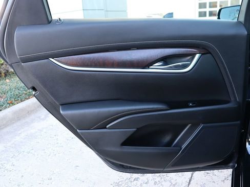 Used 2019 Cadillac XTS Luxury image 45