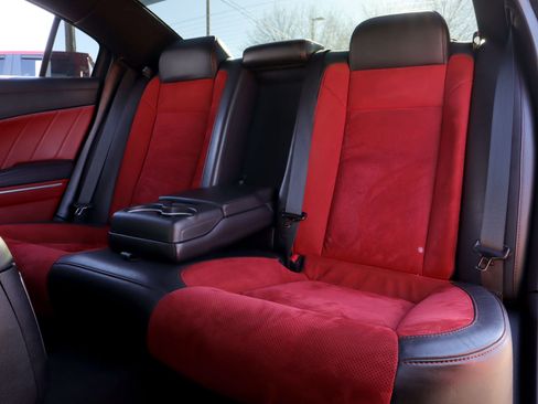 Used 2022 Dodge Charger Scat Pack image 9