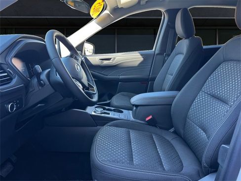 New 2025 Ford Escape Active w/ Cold Weather Package image 9
