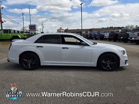 Used 2023 Chrysler 300 S w/ Comfort Group image 14