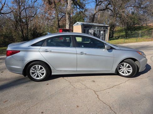 Used 2011 Hyundai Sonata GLS image 7